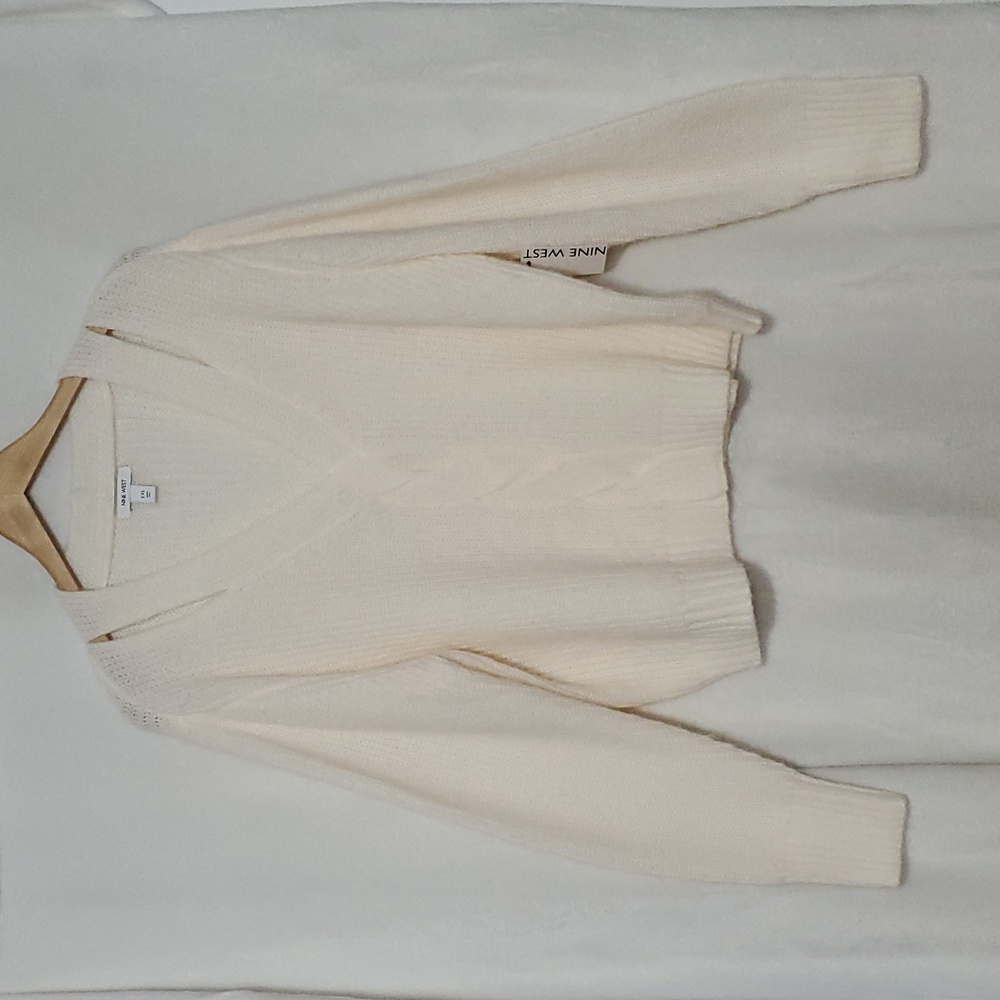 NWT Nine West V-Nect Twist Front Cutout Sweater Size XXL